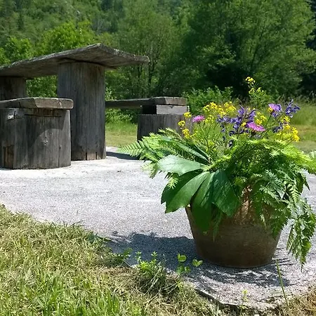 Feriehus Bovec At Three Samoyeds *